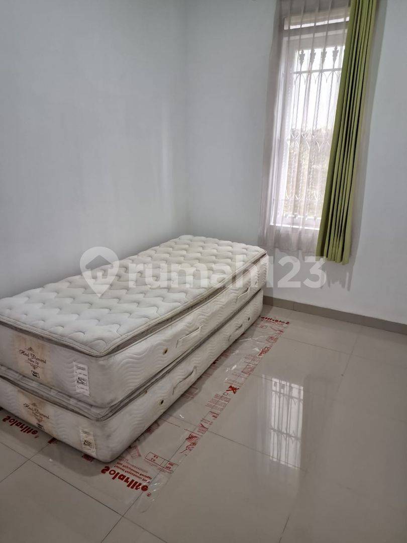 Rumah Singgasana - Furnished House with 3+1 Bedrooms