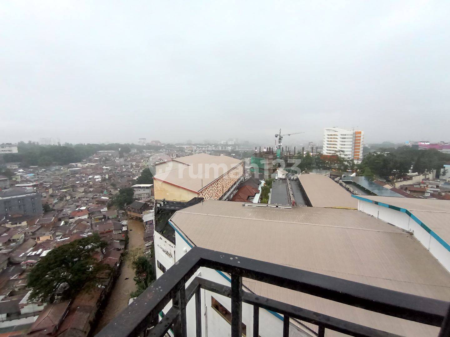 Cheap Studio Apartment in Bandung: Fully Furnished with Free IPL and 24/7 Access