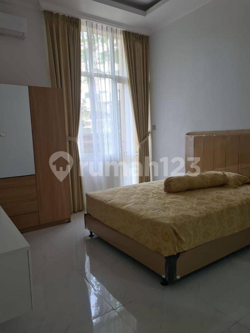 Ground Floor Apartment at Paladian, 3 Bedrooms, Fully Furnished