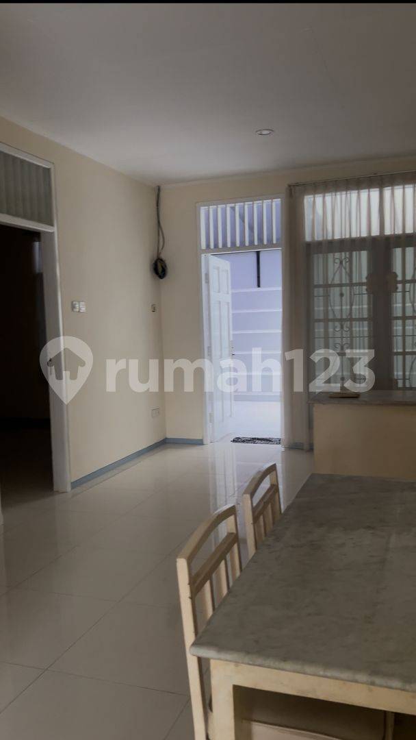 2-Bedroom Home Near SMS Mall, Wide Street Access