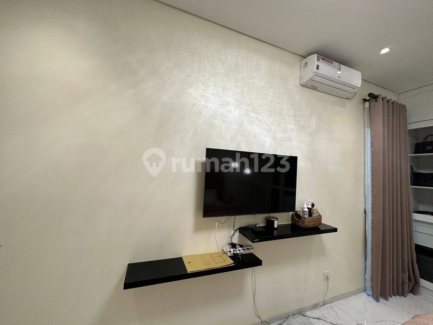 Fully Furnished House with AC and Good Location