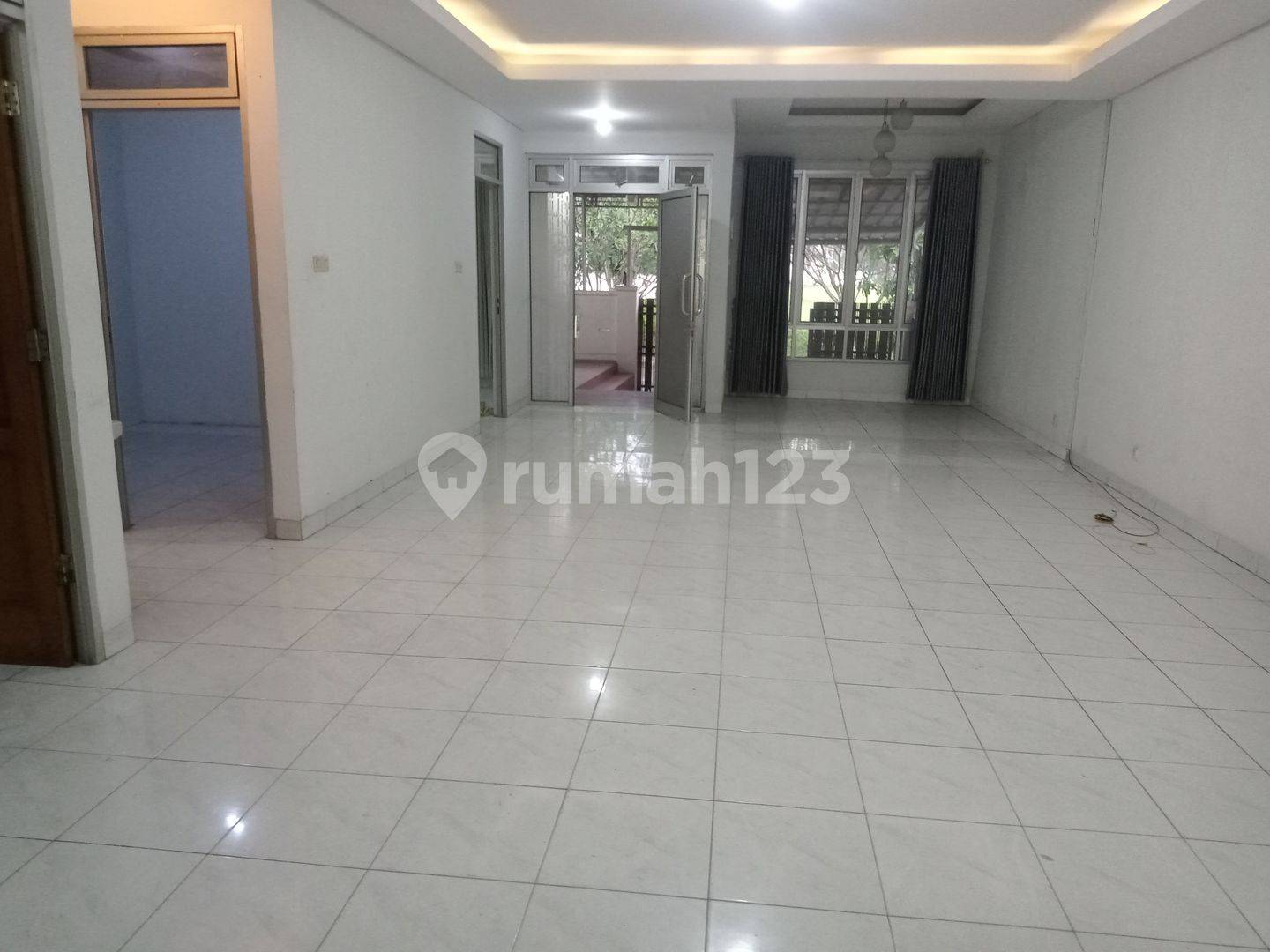 Spacious 1-Floor House in Taman Permata Lippo Karawaci, Tangerang