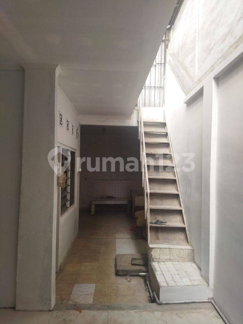 Commercial Space in Gardujati Area