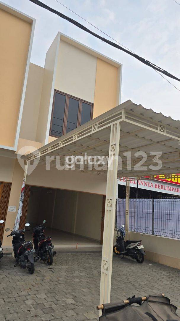Karangrejo Raya, Banyumanik Semarang-дағы коммерциялық жылжымайтын мүлік