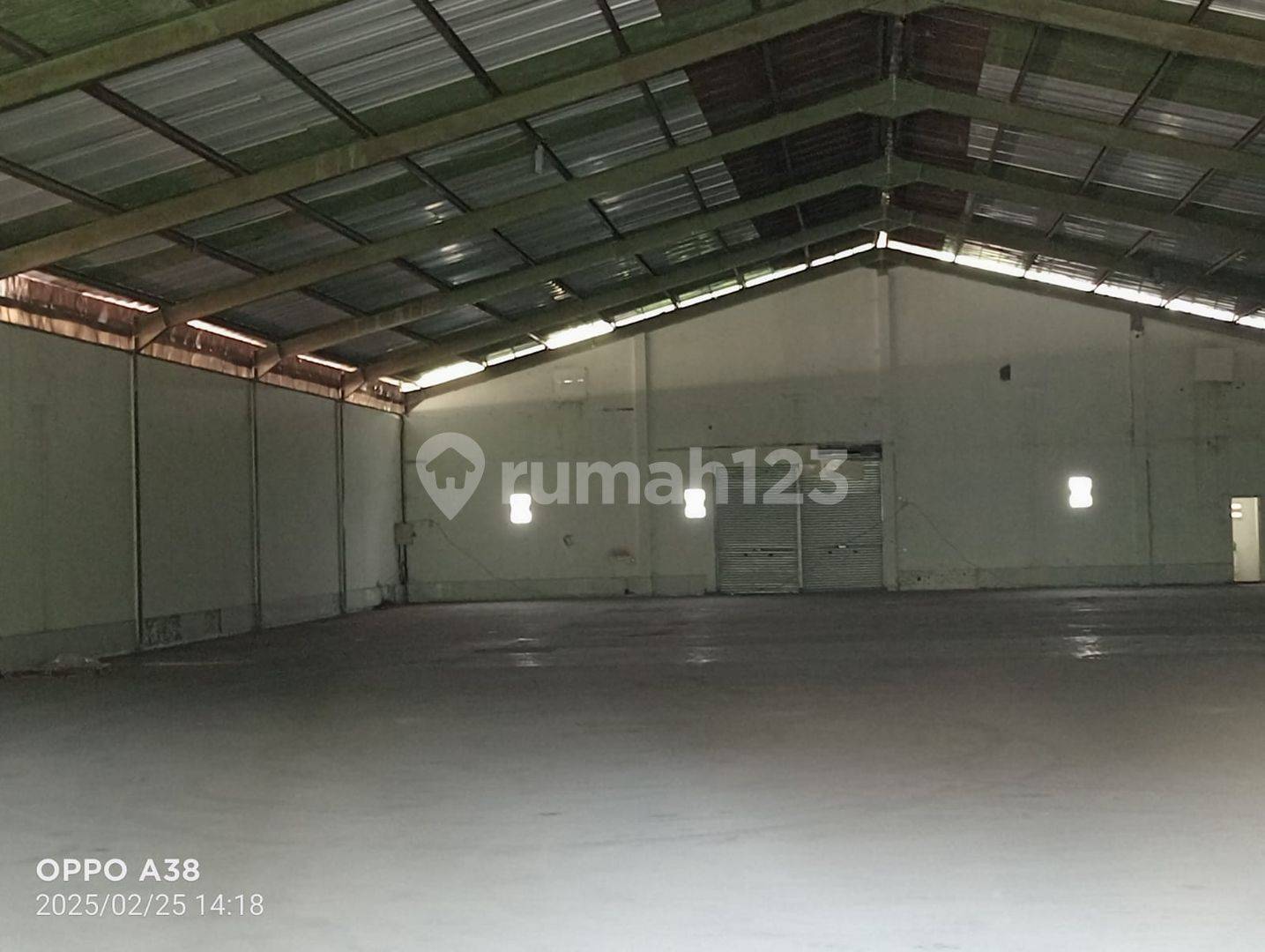 Spacious Warehouse for Rent in Kelapa Gading