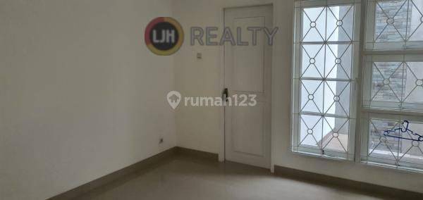 Newly Renovated House in Tomang, West Jakarta