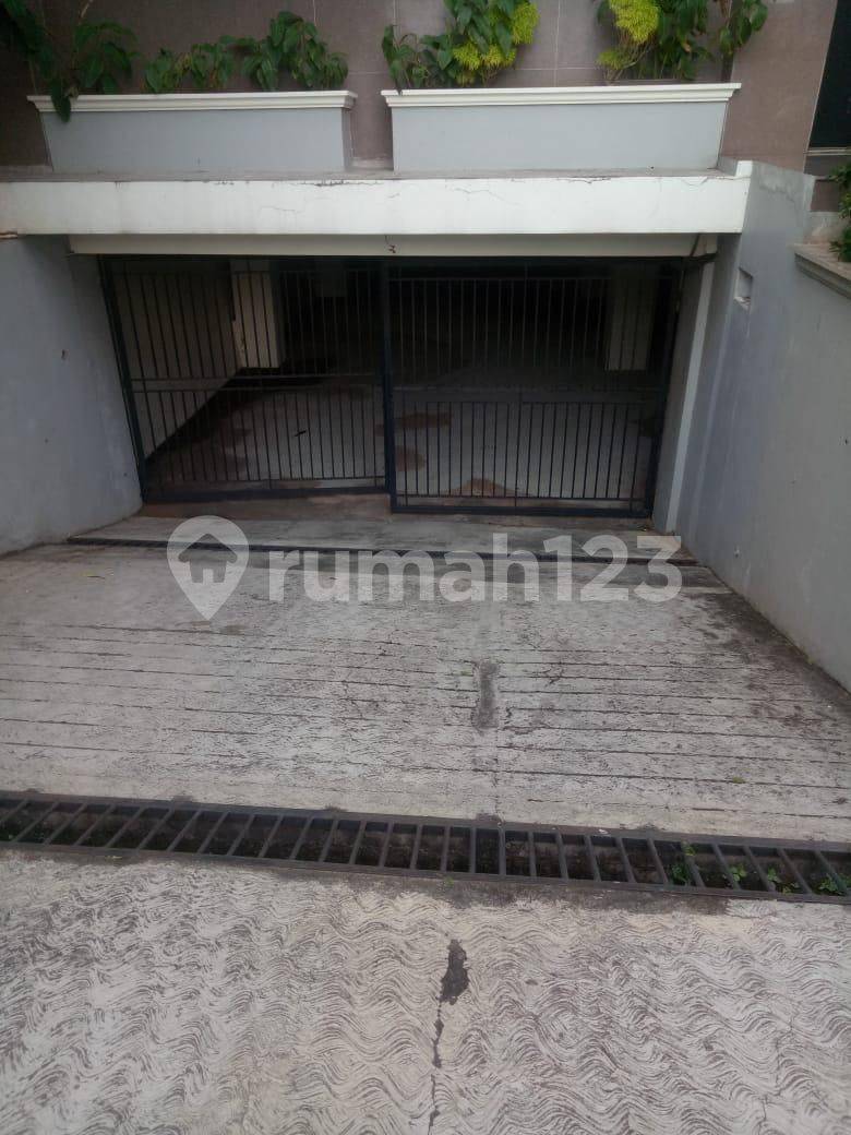 Parking Space with Electrical Capacity