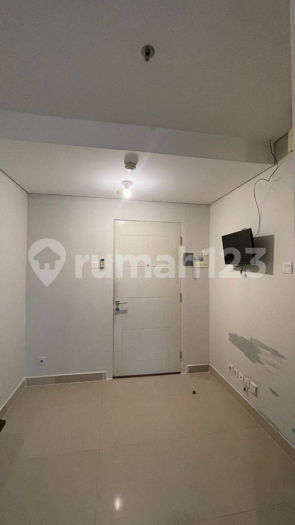 City View Apartment with Multiple Facilities