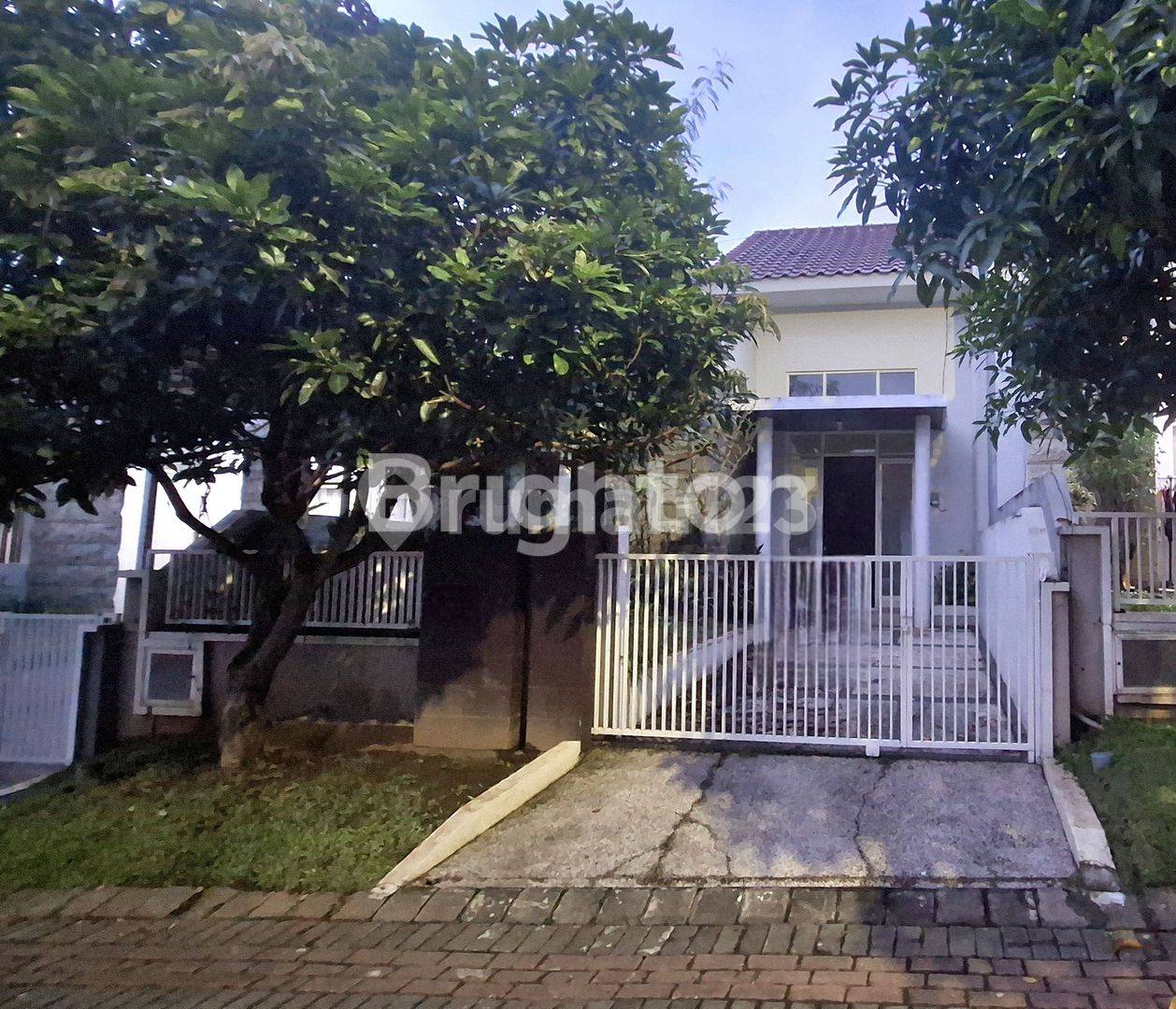Secure Gated Community House Near Universities in Malang