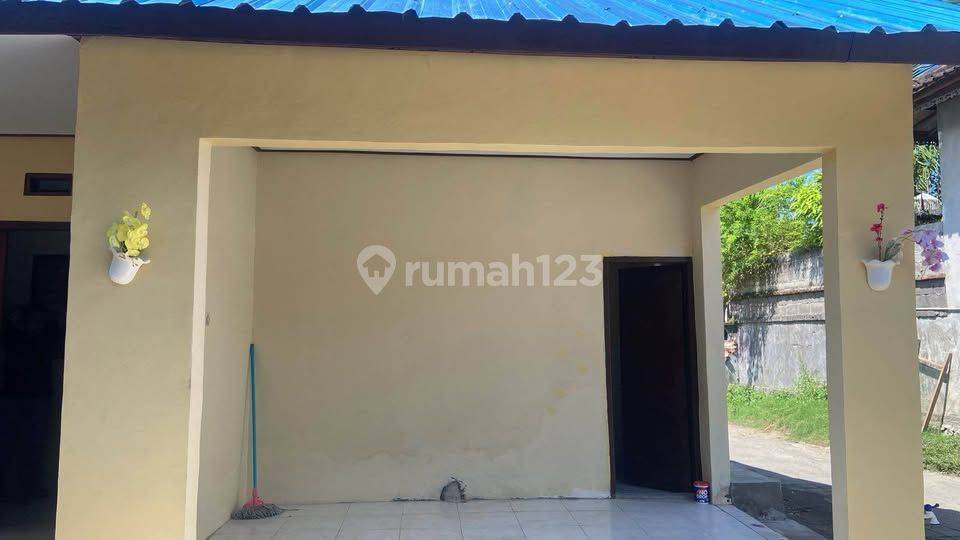 4 Bedroom House Near Airport, Quiet Location