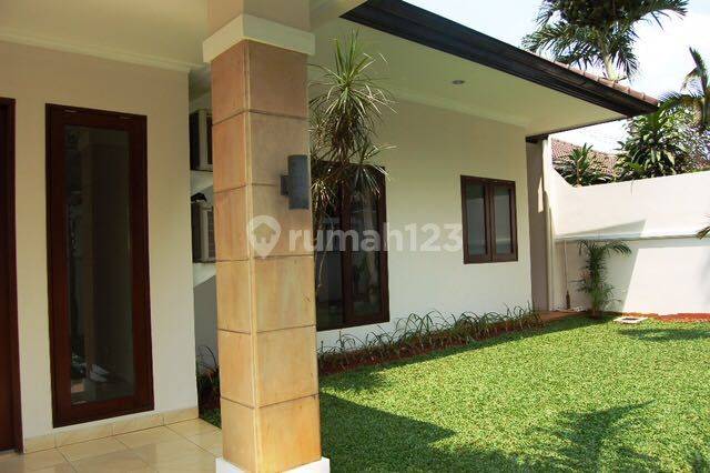 Spacious 4BR House in Kemang with Pool and Garden
