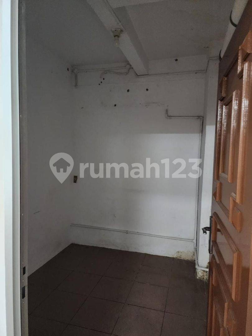 3-Connected Shop House at Teluk Mas - Teluk Gong