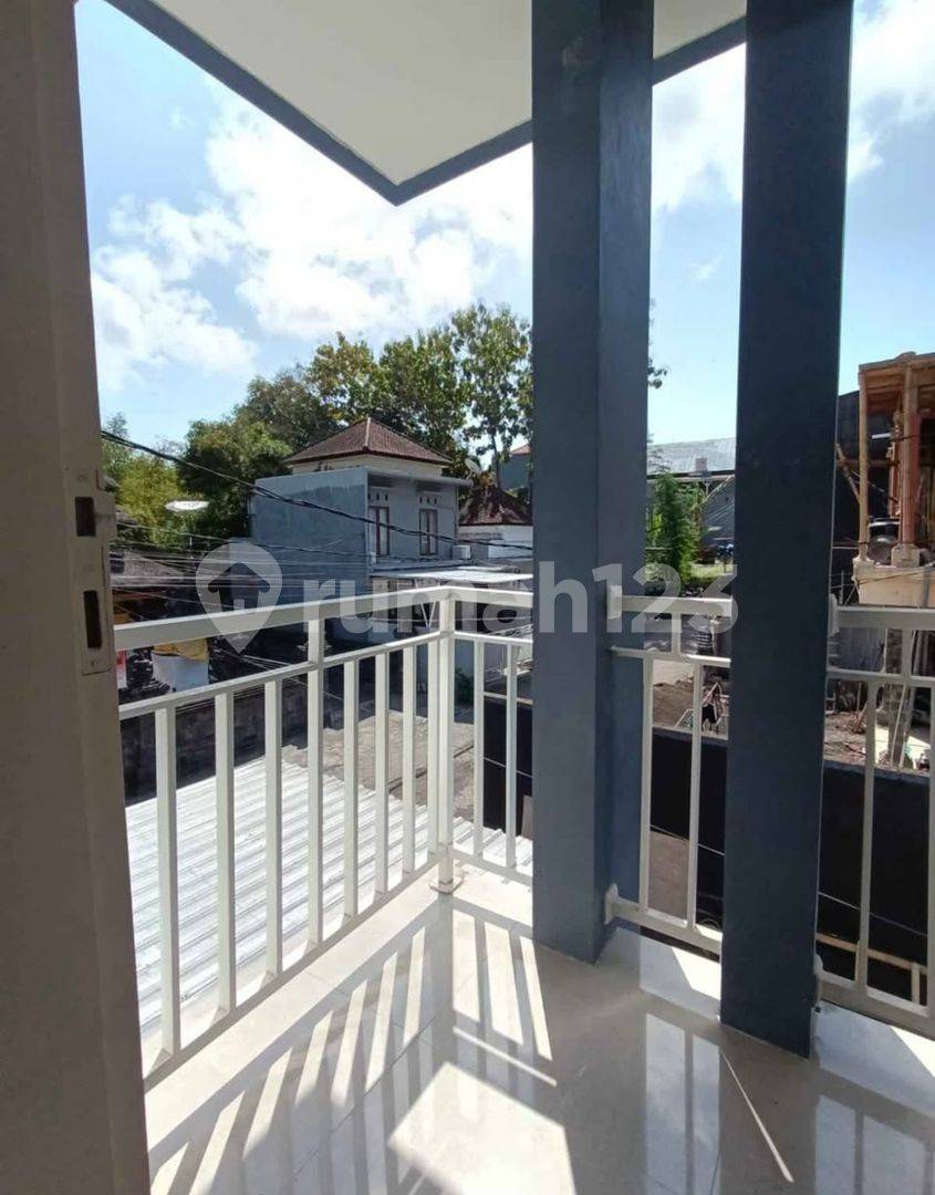 2-Story House in Taman Griya with 3 Bedrooms, Fully Furnished