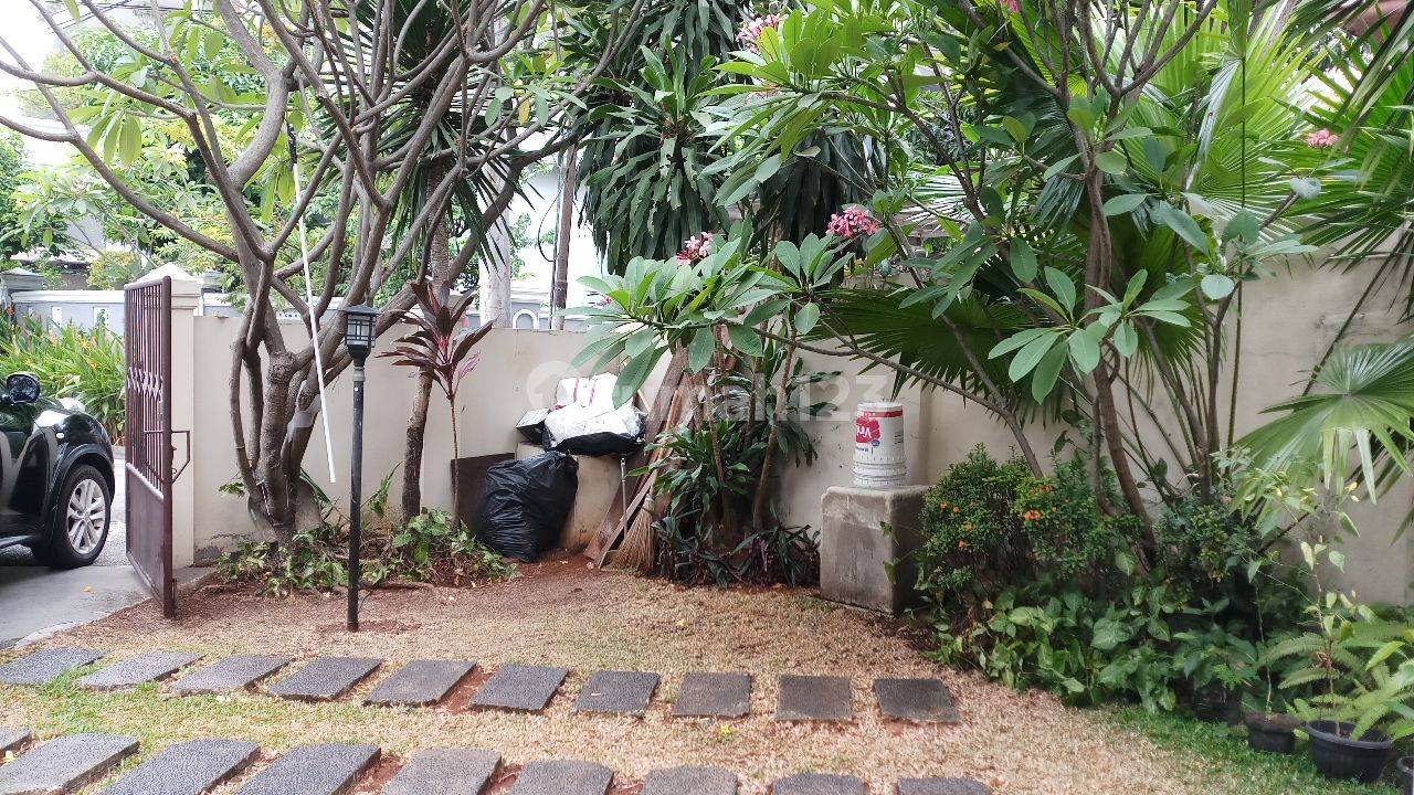 Modern Single Story House for Sale