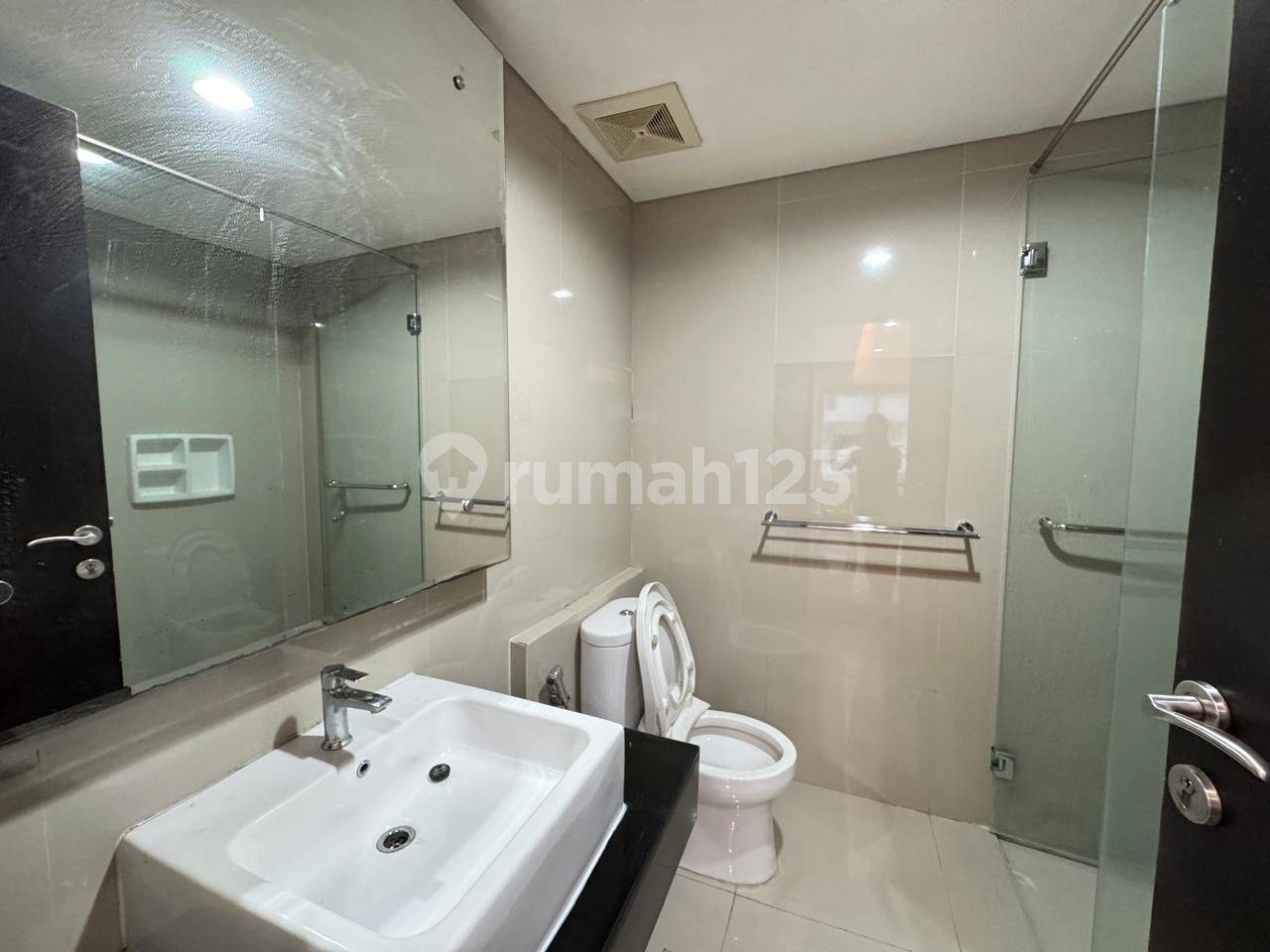 2 Bedroom Apartment in Kemayoran, Central Jakarta