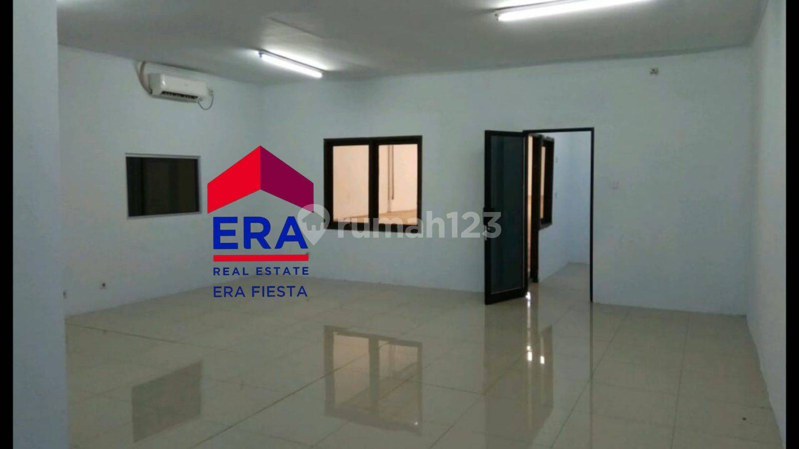 Spacious Warehouse with Office in BSD City