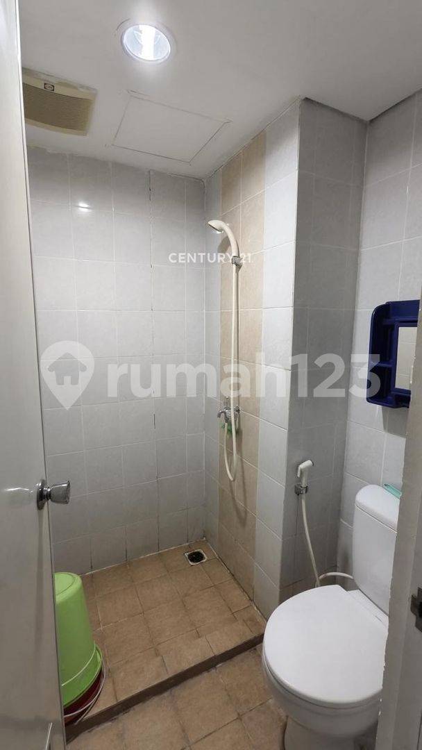 Compact Studio Apartment with Modern Amenities
