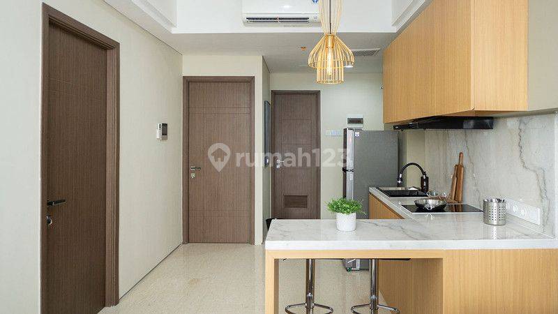 Арзан айлық жалға алу, Орталық Джакартадағы Arandra Residence тұрғын үйінің 2 бөлмелі пәтері