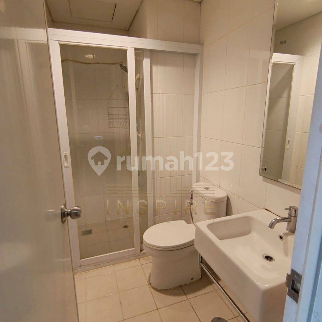 Westmark 1BR Apartment - Furnished Rental Near Multiple Malls and Universities