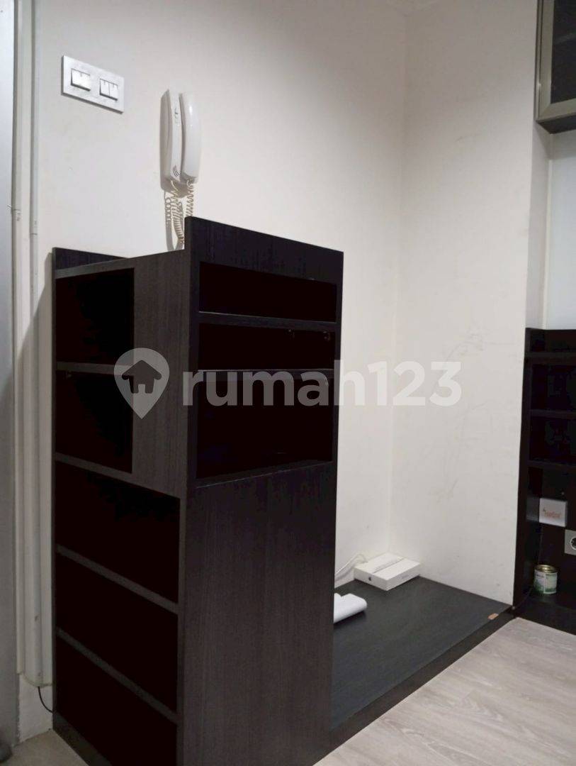 Green Bay Pluit-тегі заманауи дизайнды студиялық пәтер
