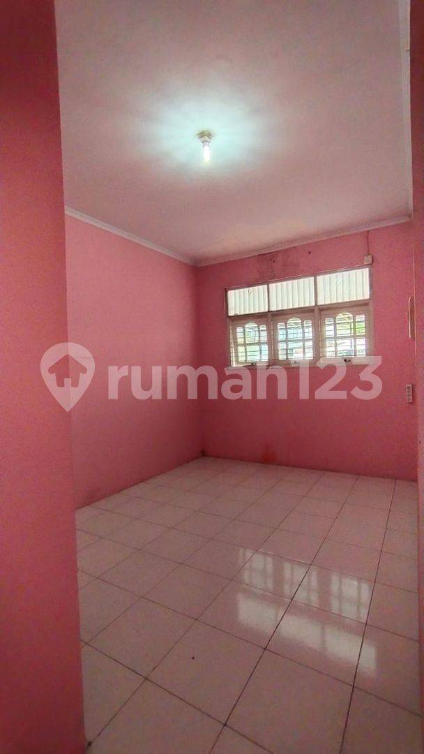 Rumah Tinggal Strategis di Cipete Jakarta Selatan - Ideal for Office or Residence