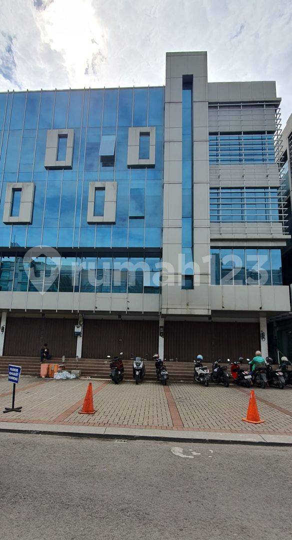 Premium Connected Shophouse in Puri Mutiara - Ideal for Office/Business