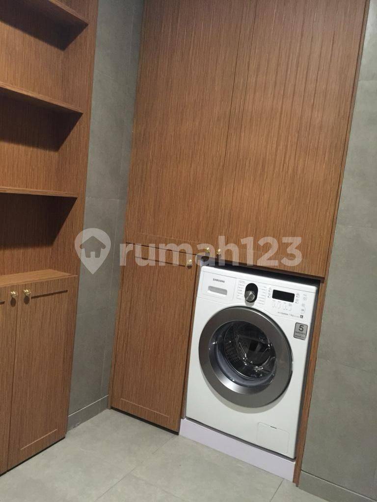 Оңтүстік Джакартадағы сәнді толық жабдықталған пәтер