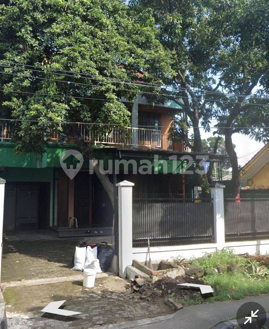 Strategic Location Property near Lenteng Agung Main Road, Suitable for Multiple Purposes