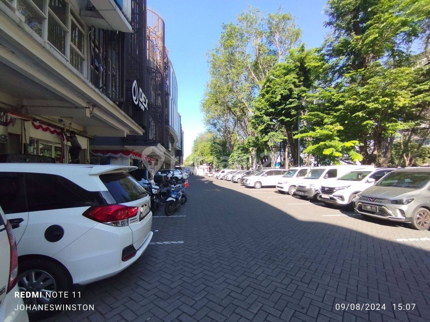 4-Story Commercial Shophouse for Rent in Rungkut Industrial Area