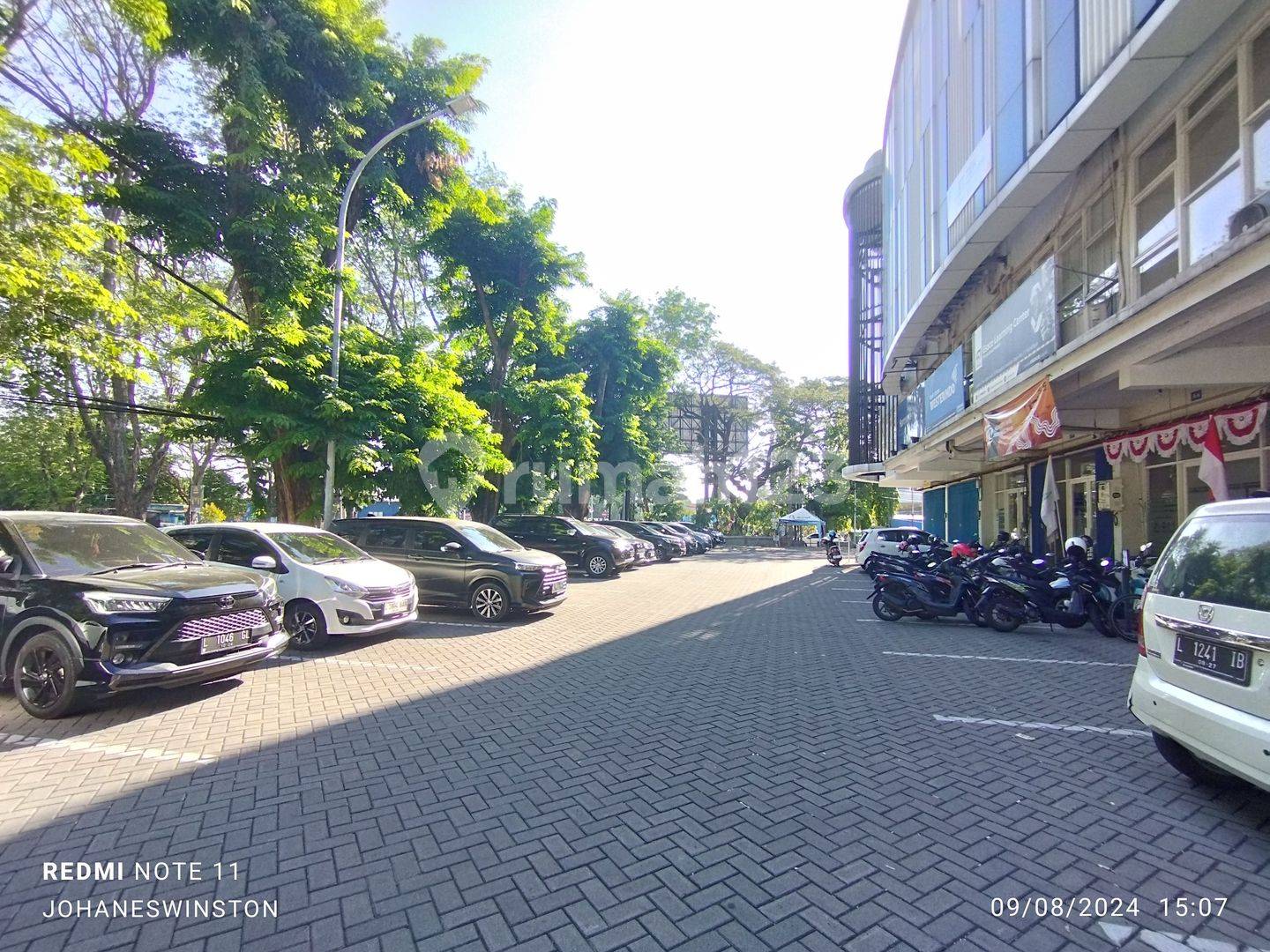 4-Story Commercial Shophouse for Rent in Rungkut Industrial Area
