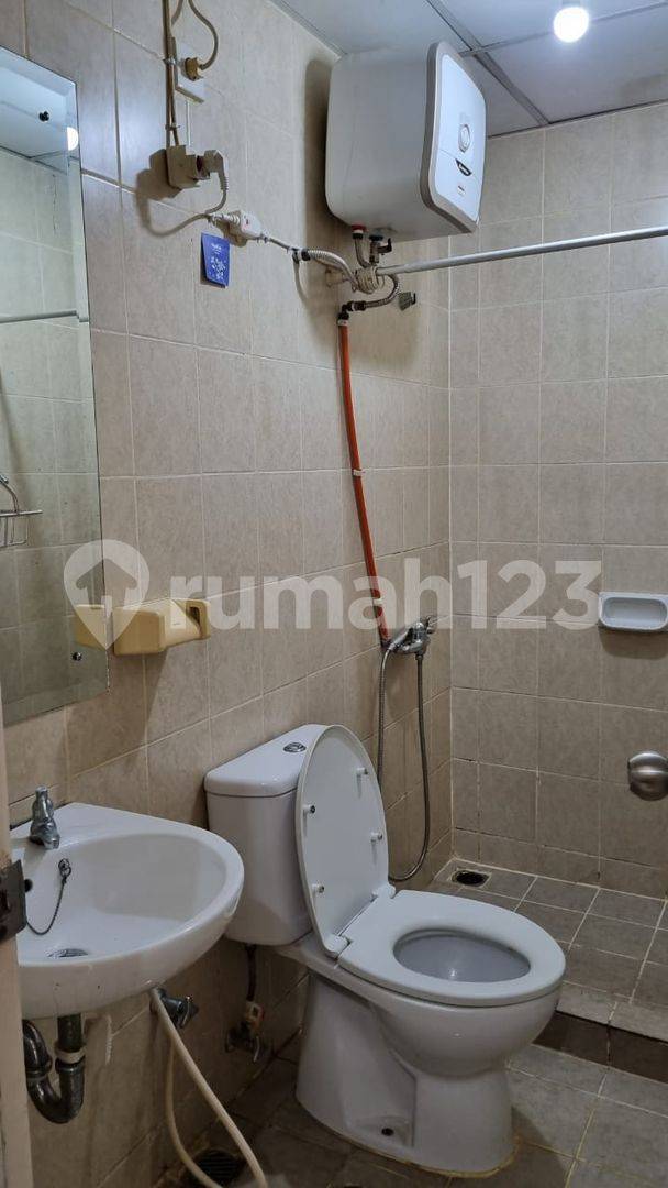 1 Bedroom Apartment in Tanjung Duren Selatan with Full Facilities