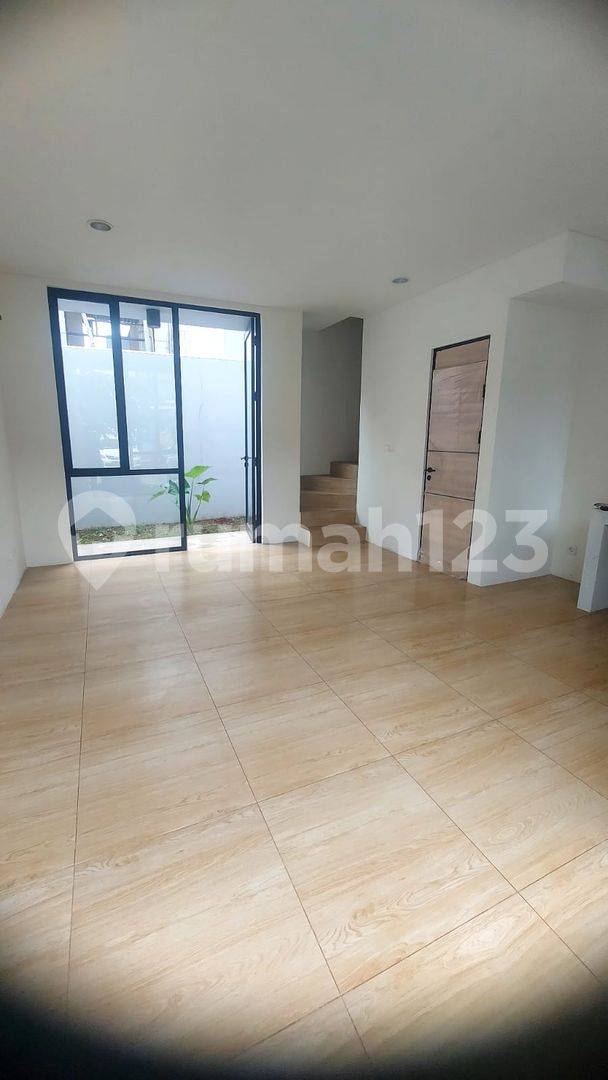 Unfurnished 2-Bedroom House in Cendana Clover Karawaci