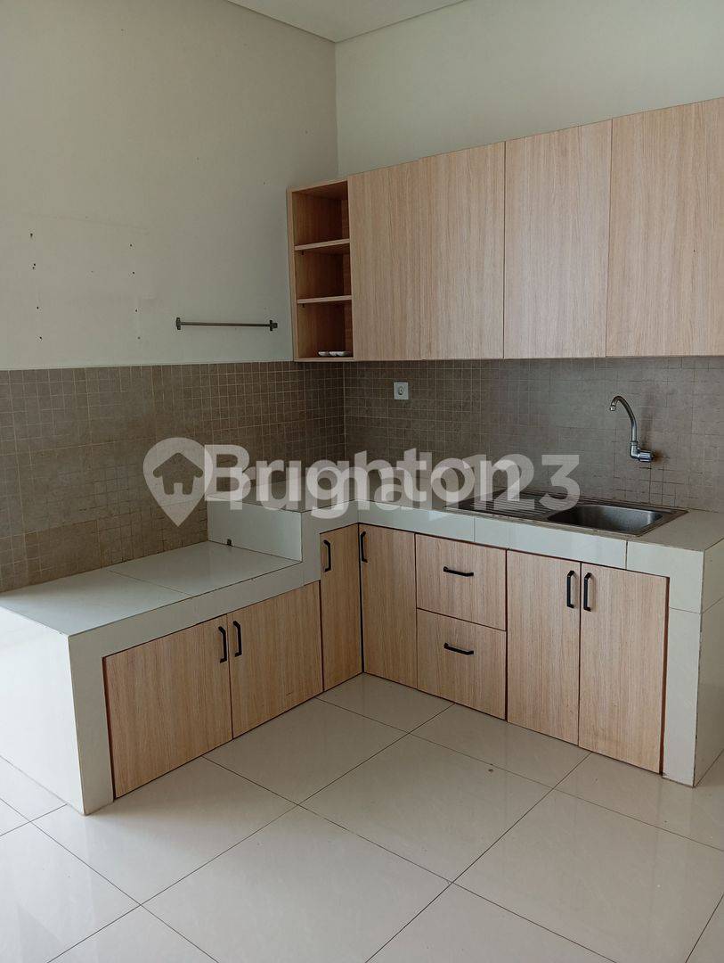 3+1 Bedroom House in Tangerang with Boulevard Location
