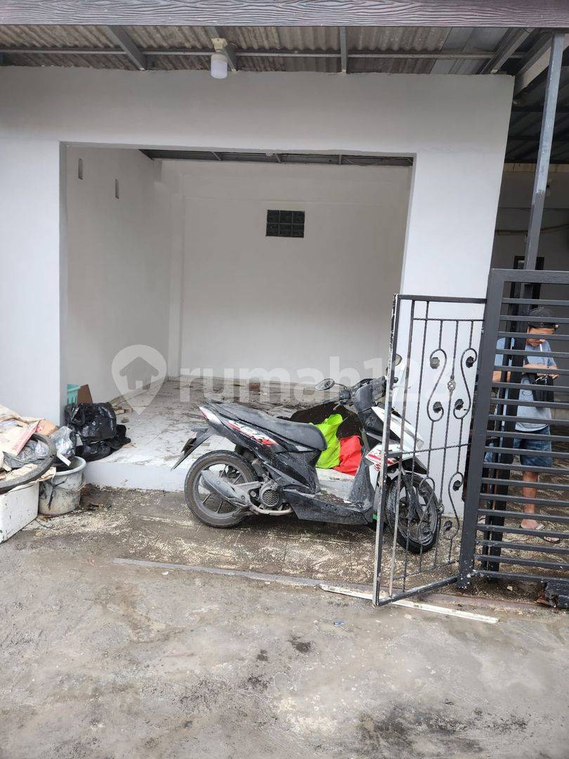 2-Story House with Small Store in Mahendradata, Denpasar - Strategically Located