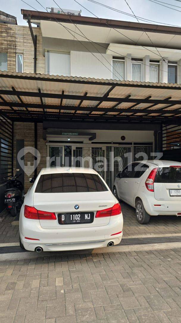 Spacious 3+1 Bedroom Property in Taman Mekar Abadi