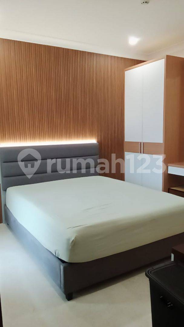2-х комнатная квартира в Permata Hijau Suites, полностью меблирована