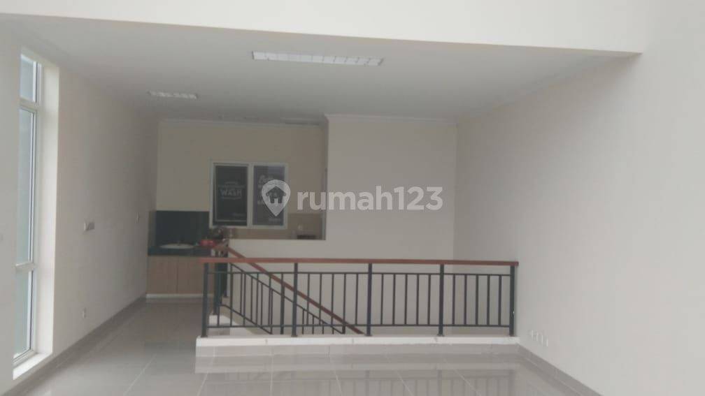 Corner Ruko in Goldfinch Gading Serpong - Strategic Commercial Space