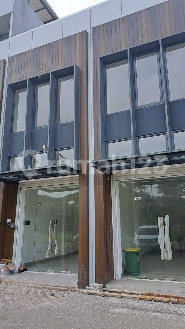 2-Story Commercial Shophouse in Citra 8, Fully Furnished