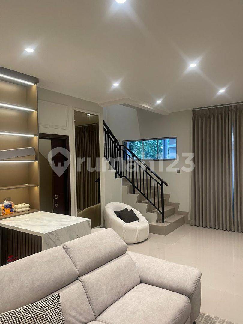Modern 4-Bedroom House with Designer Interior PIK2