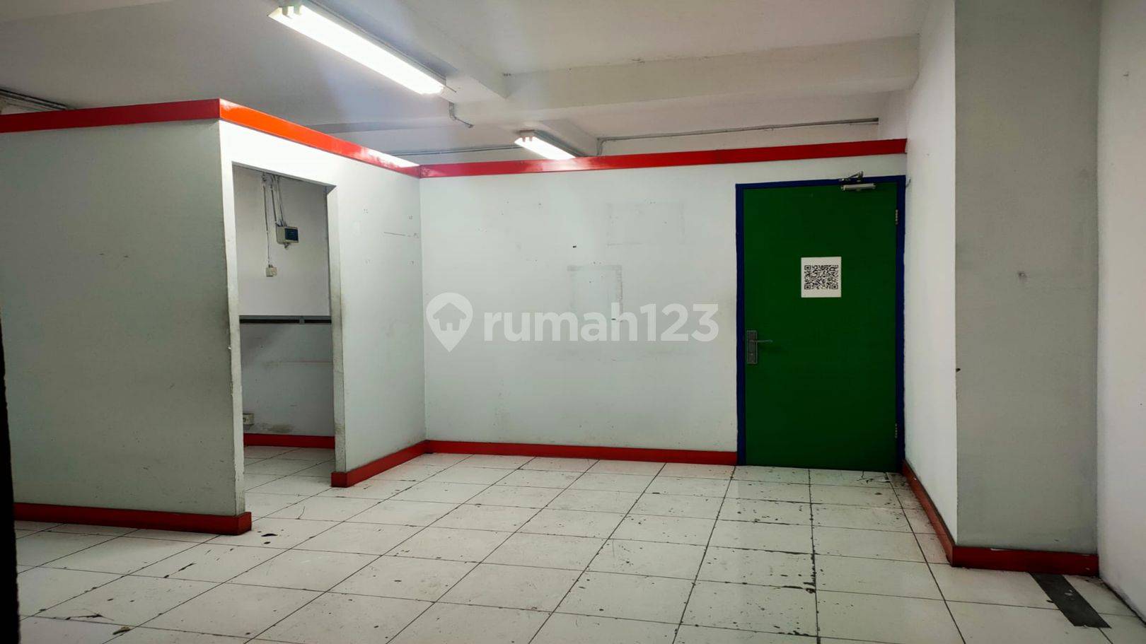 Ruko Rajawali Commercial Property - Strategic Location in Bandung