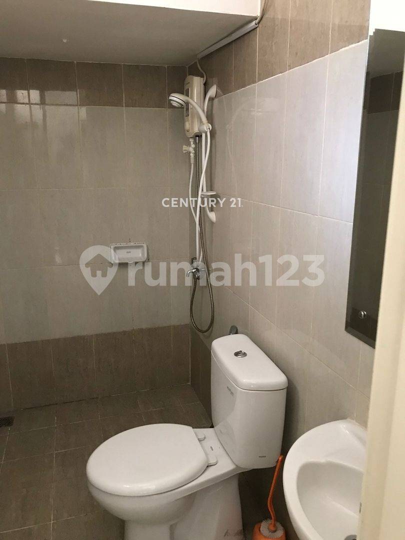 Modern Furnished Apartment with Strategic Location