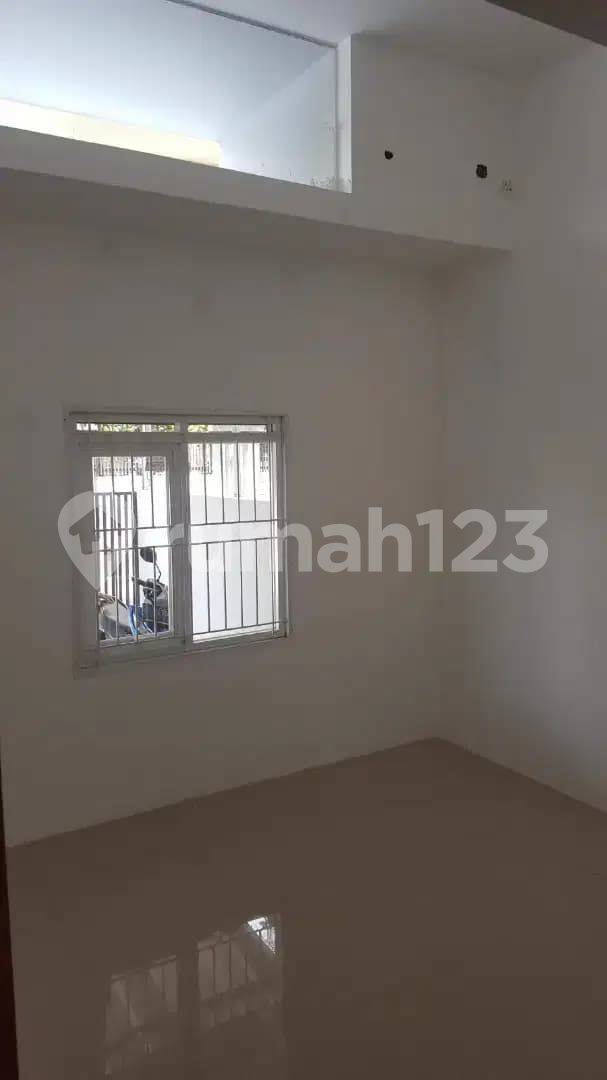 ARCAMANIK ENDAH, READY-TO-OCCUPY HOUSE IN BANDUNG CITY
