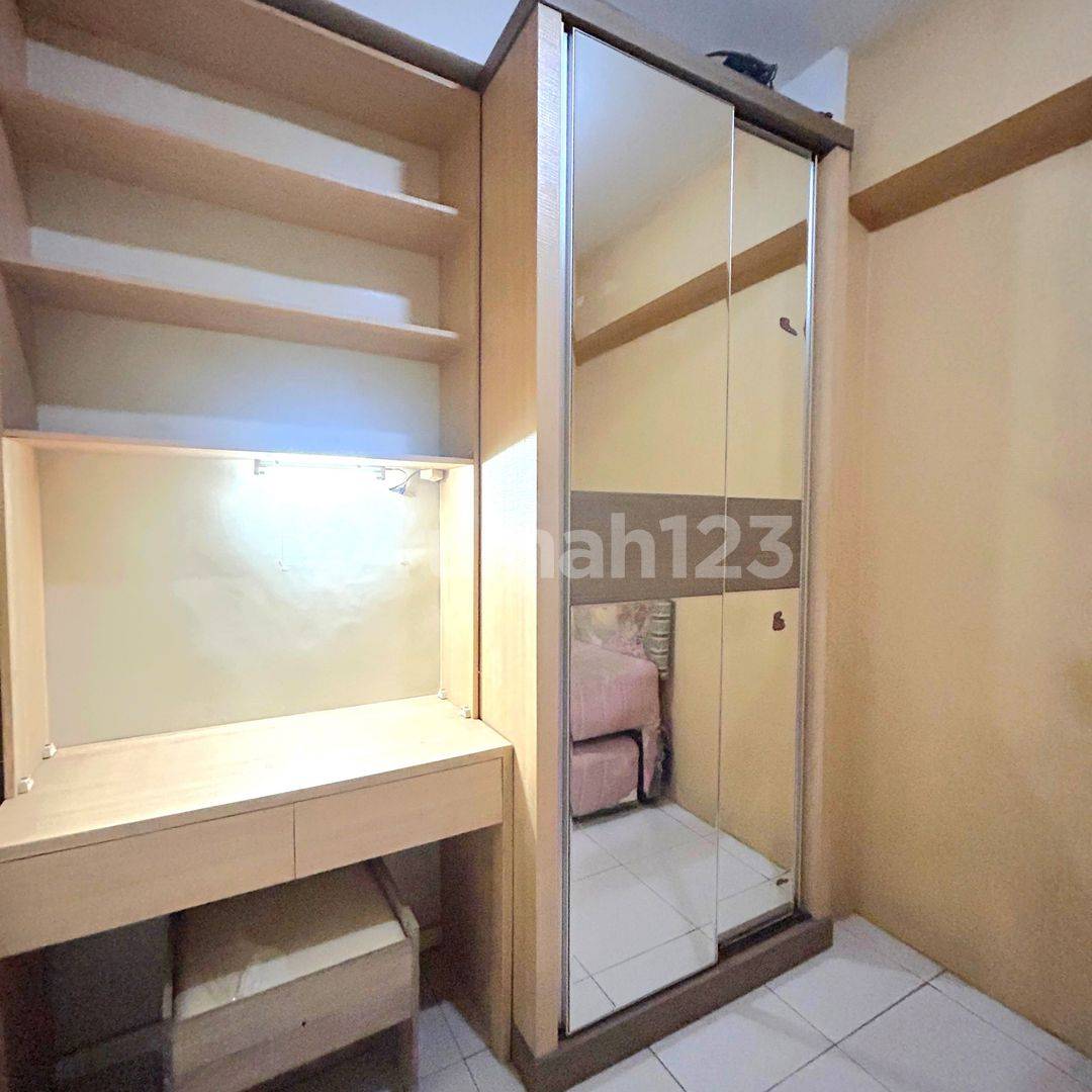Greenbay Apartemen 2 Bedroom Fully Furnished