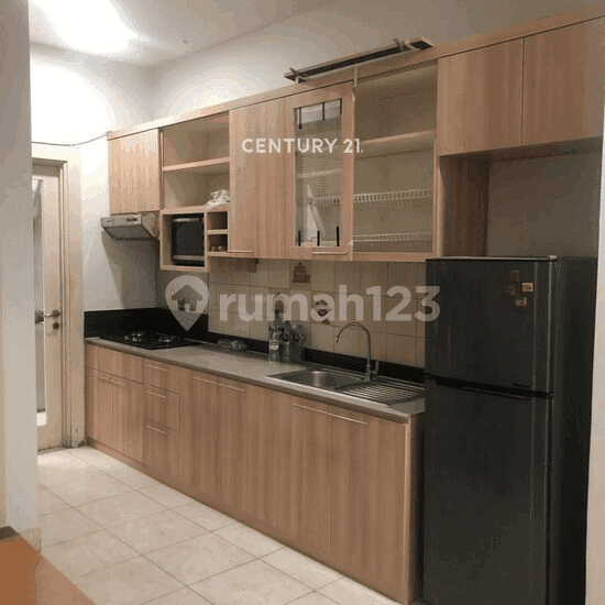 Strategic Location with Clean and Safe Environment Near Key Facilities