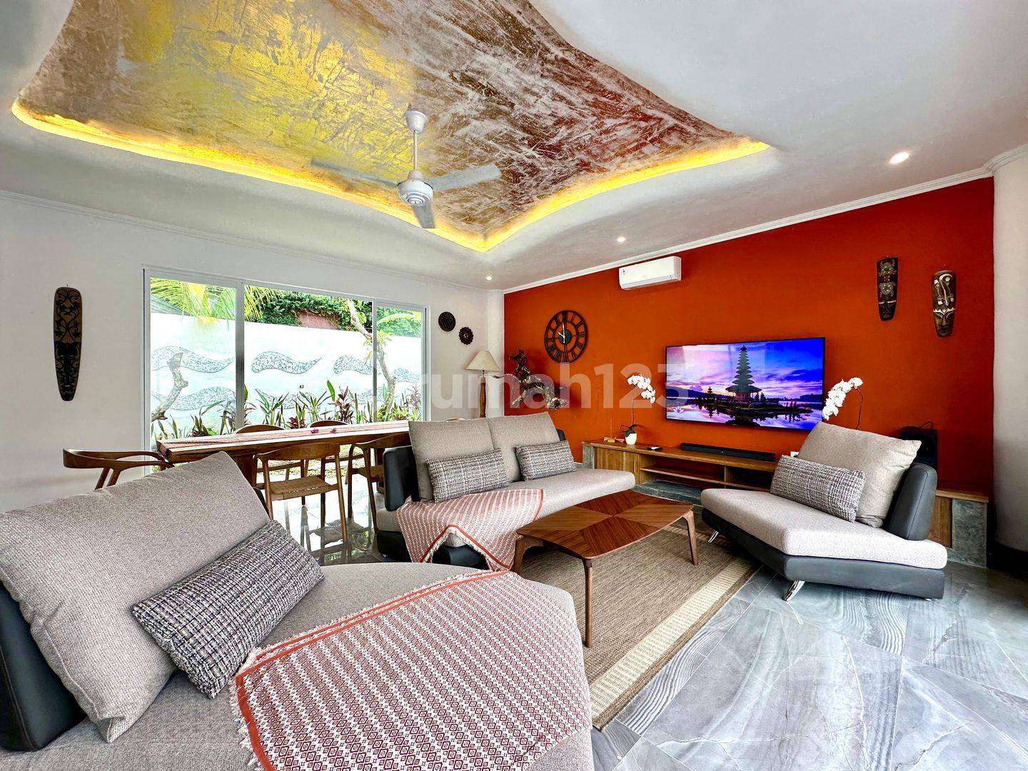 3 Bedroom Brand New Villa in Padonan with Weekly Services