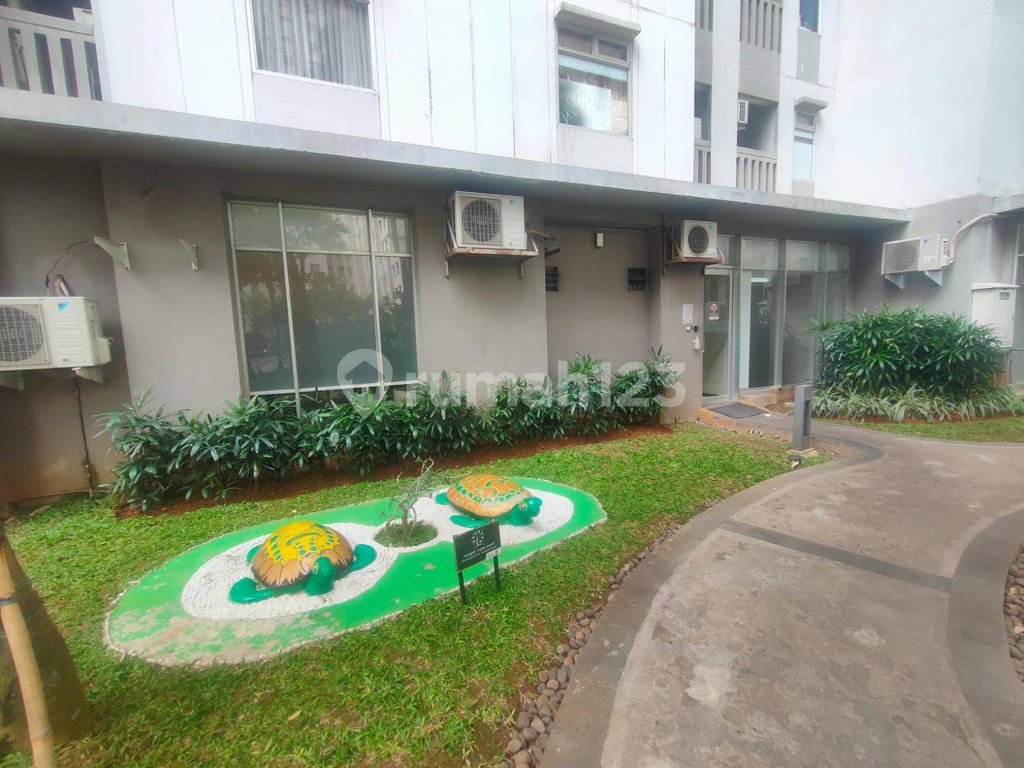 Green Bay Pluit 1BR Apartment with Sea View and Lifestyle Amenities