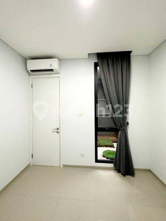 Жабдықталған 2 бөлмелі үй Bintaro жақын маңындағы ыңғайлылықтар