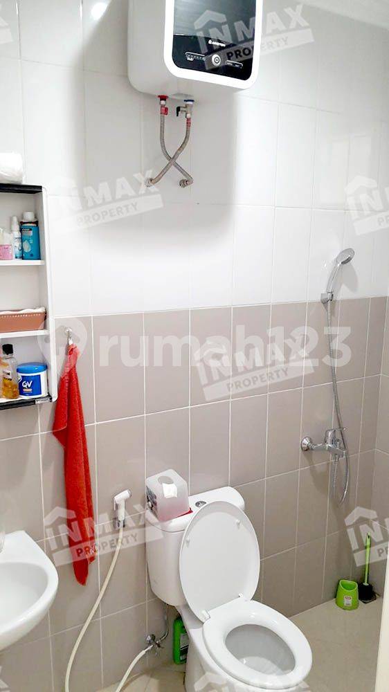Safe and Comfortable Area Near Machung University, Corner Position