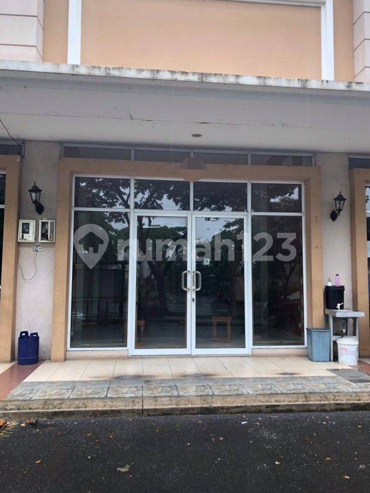 Commercial Space in Prime Business Location