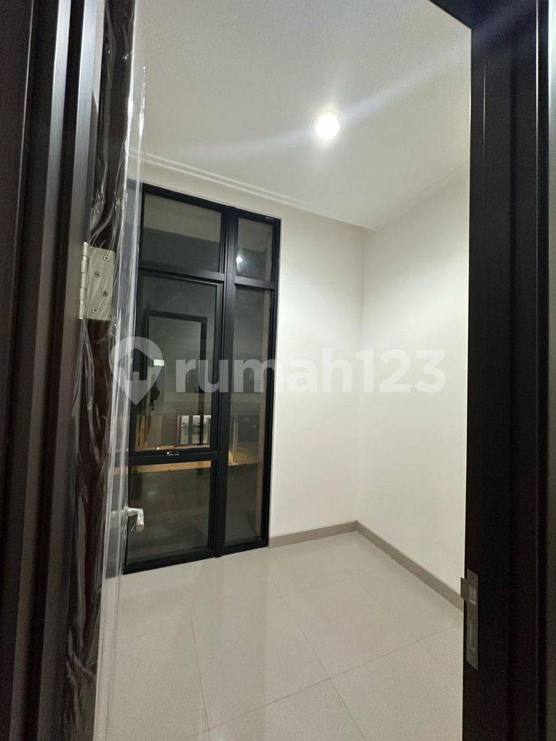 PIK 2 House Rental - 8x10 Spacious Property with 4 AC Units
